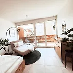 Apartment Gluecksmoment Mit Balkon In Graz