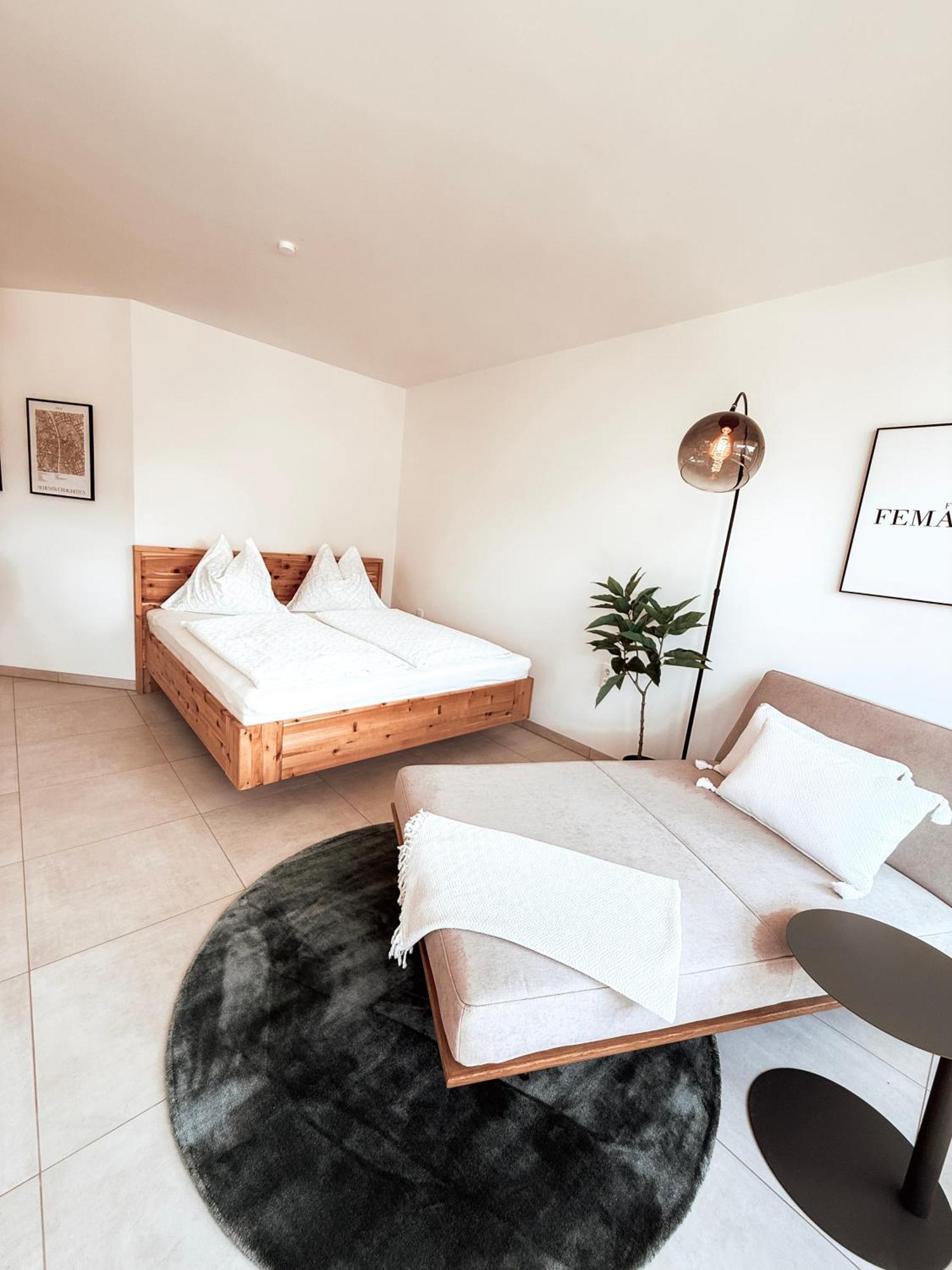Apartment Gluecksmoment Mit Balkon In