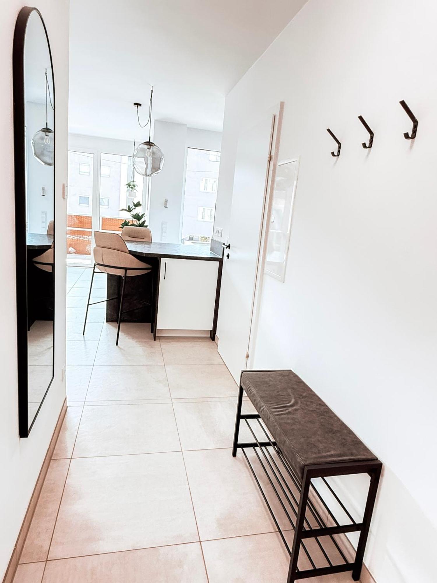 Apartment Gluecksmoment Mit Balkon In Graz