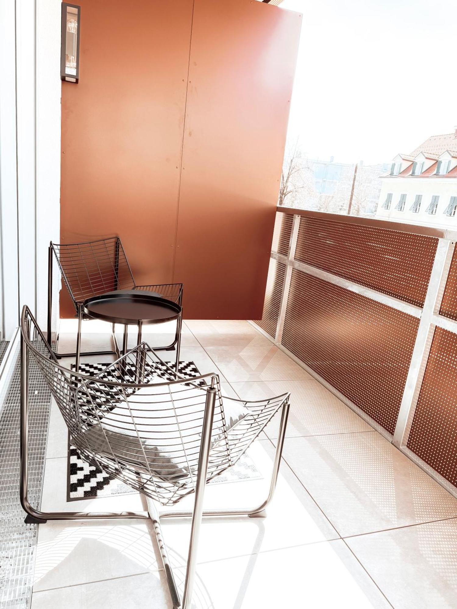 Apartment Gluecksmoment Mit Balkon In